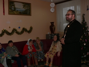 20.01.16г.  Крещение Господне. Посещение проживающих священнослужителем о.Олегом
