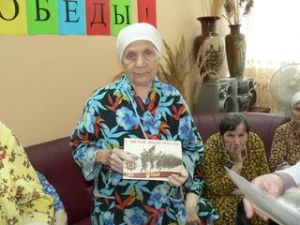 Ветераны принимают поздравления, 2014г.